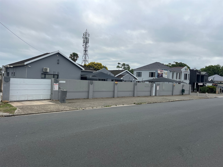 Commercial Property for Sale in Vincent Eastern Cape